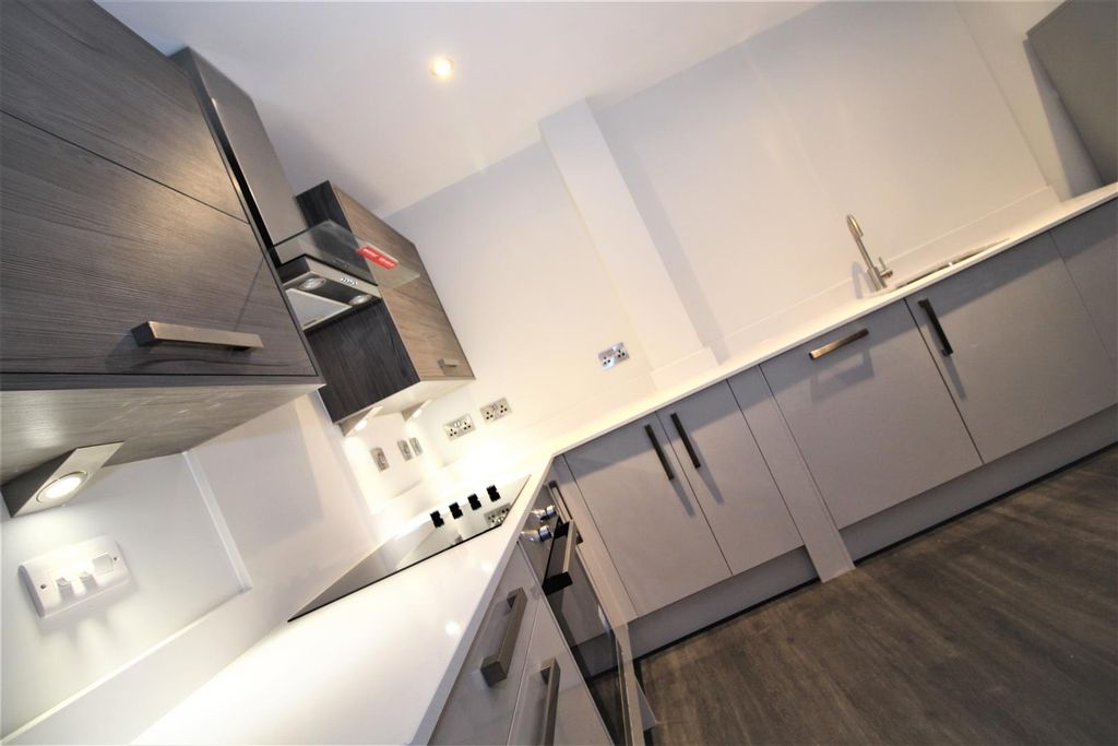 Additional image 2 of 2 bed flat for saleAgin Court, Charles Street, Leicester LE1