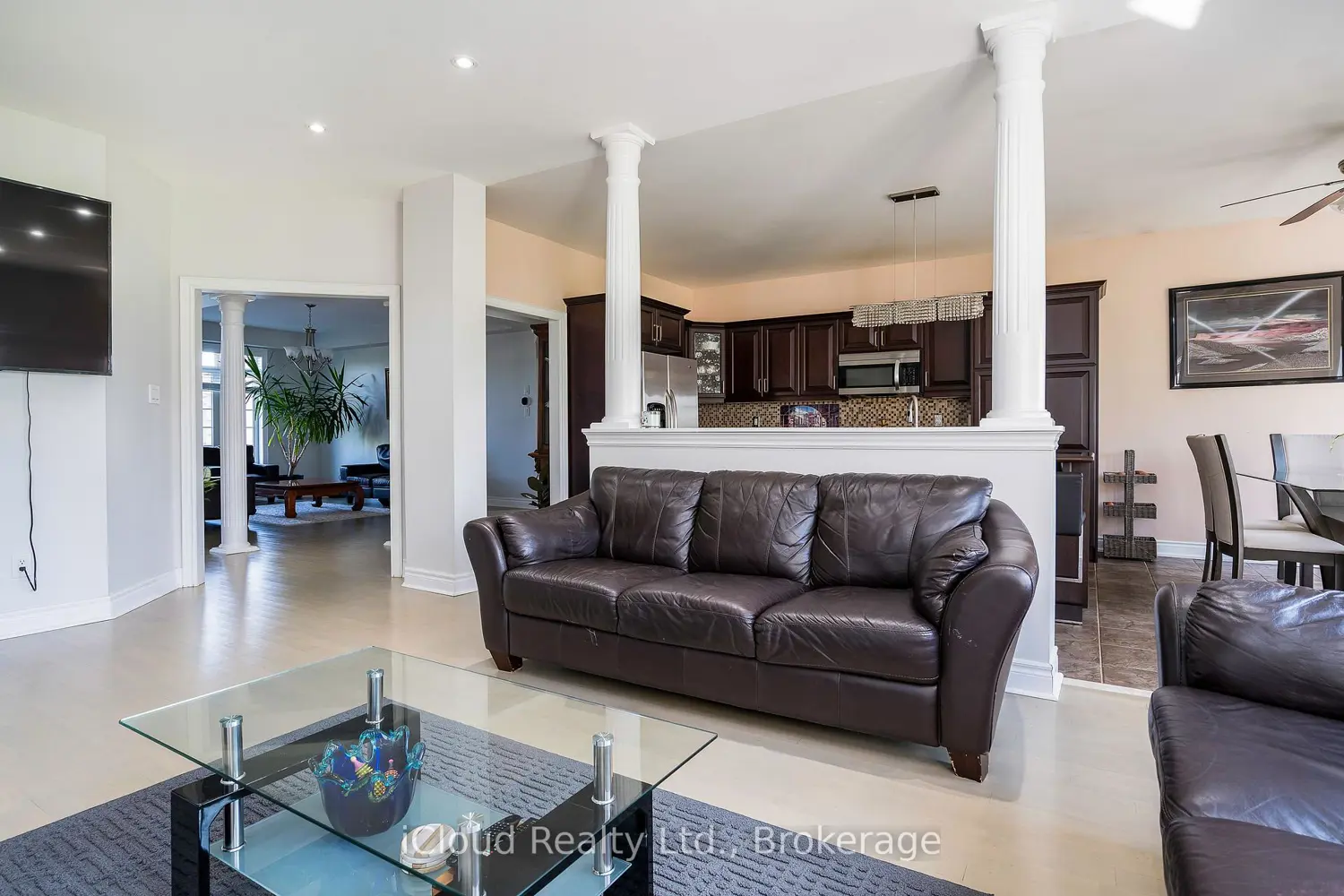 17 Maple Drive photo 5