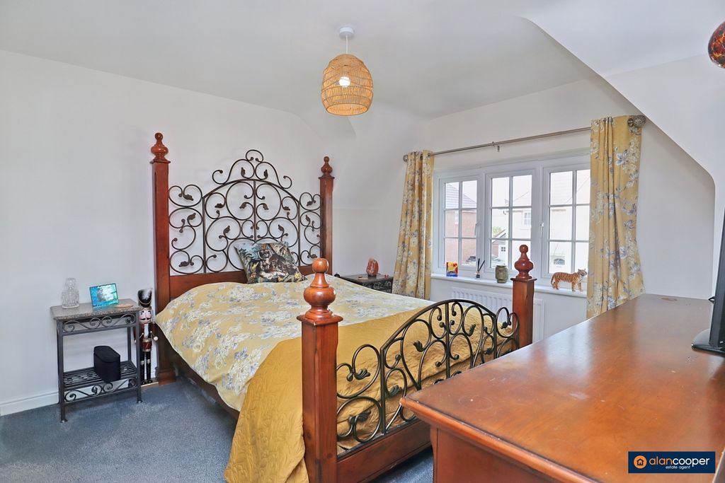 Additional image 11 of 3 bed semi-detached house for saleRoman Avenue, Heritage Fields, Nuneaton CV11