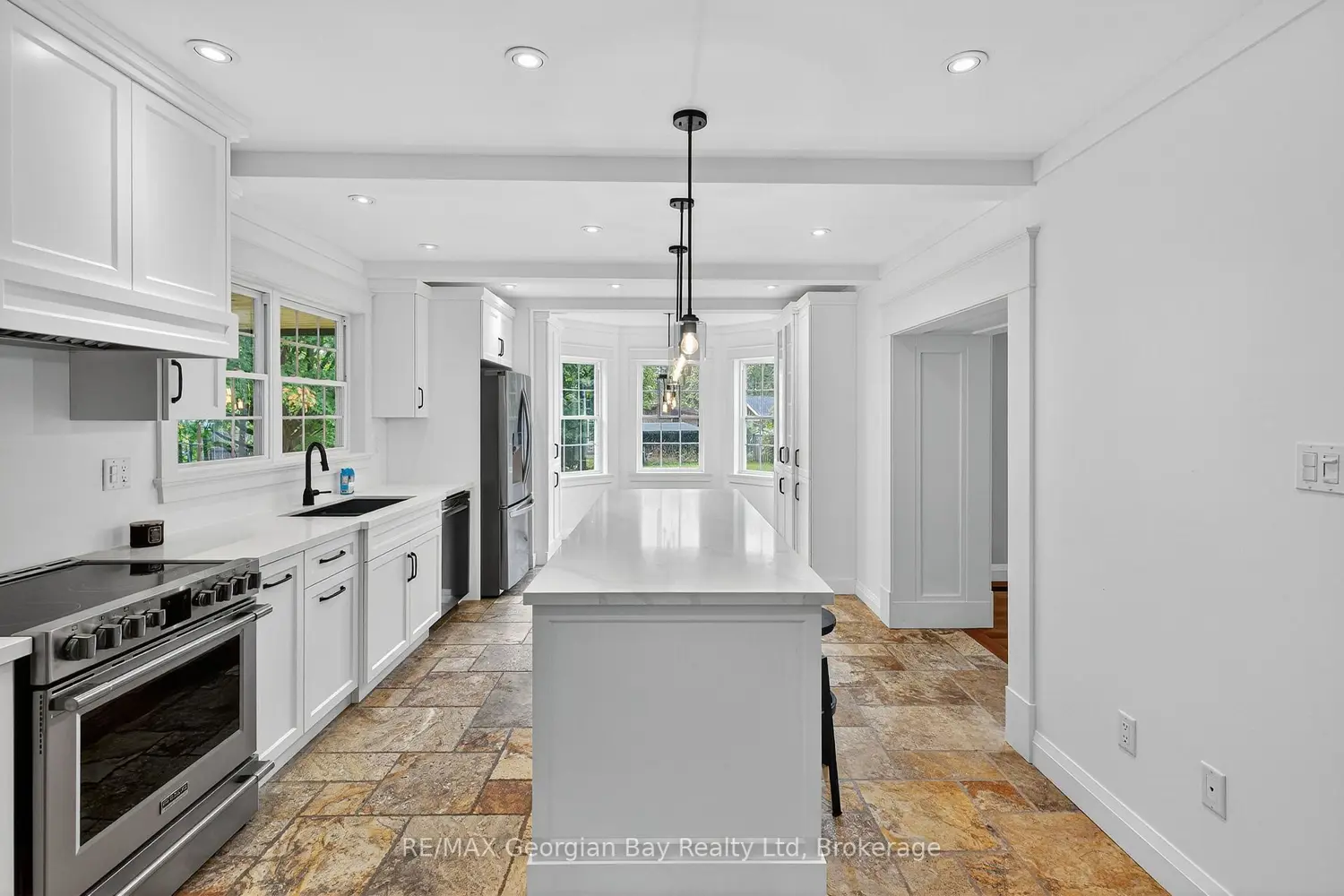 Additional image 6 of 105 Duckworth Street