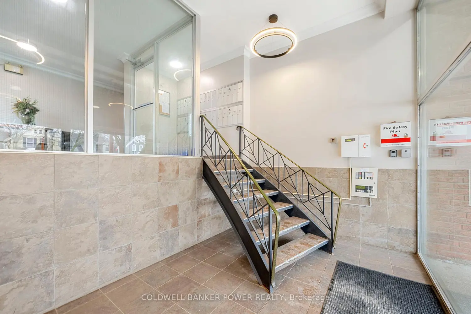 Additional image 4 of 570 William Street 403