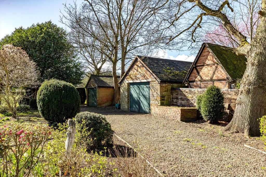 Additional image 17 of 7 bed detached house for saleSeisdon Road, Trysull, Wolverhampton WV5