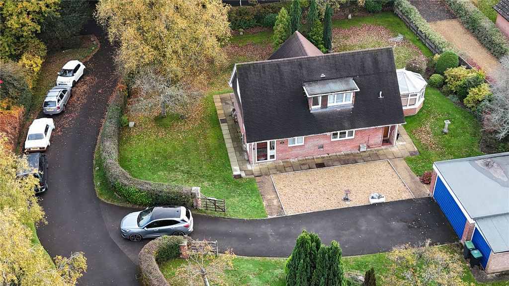 4 bed country house for saleLights Lane, Alderbury, Salisbury, Wiltshire SP5
