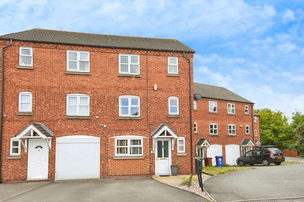 4 bed semi-detached house for saleAbbot Close, Burton-On-Trent DE14