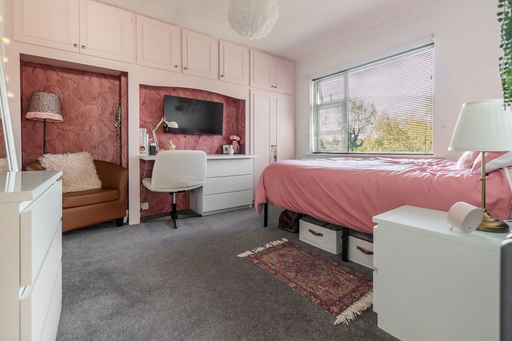 Additional image 13 of 3 bed semi-detached house for saleGroby Road, Leicester LE3
