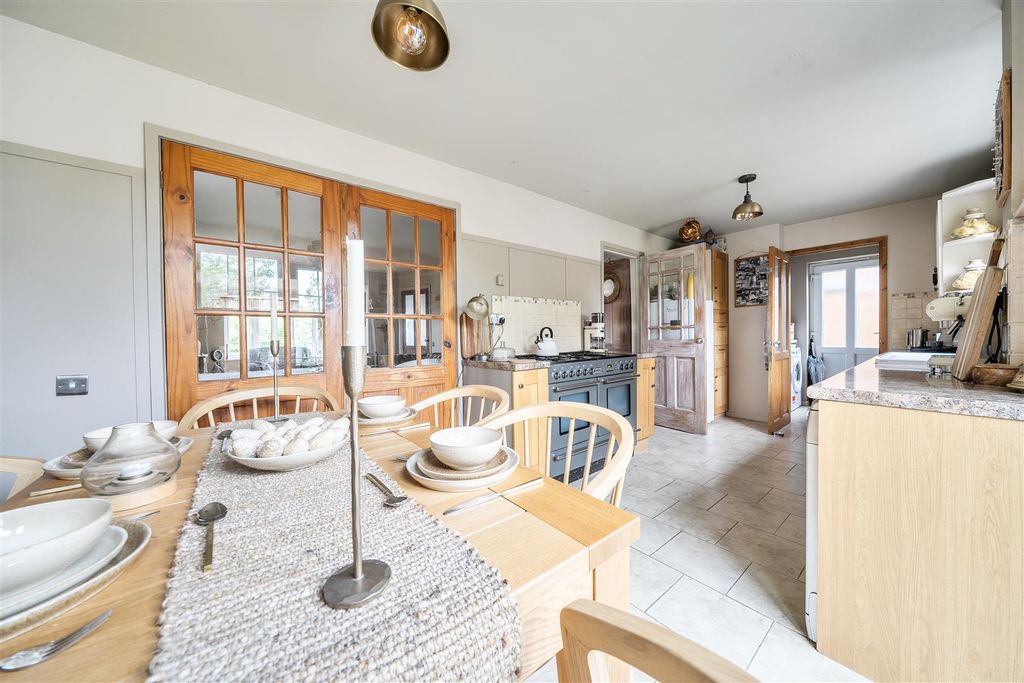 Additional image 7 of 5 bed detached house for saleBramble Drive, Chippenham SN15