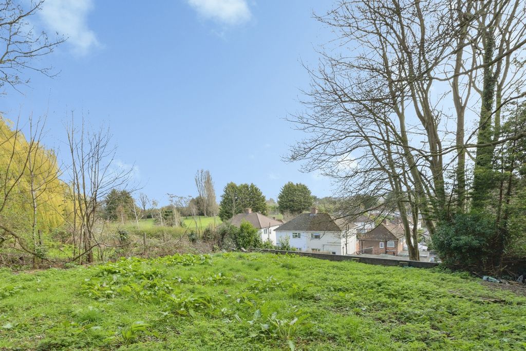 Additional image 7 of 3 bed semi-detached house for saleAstill Drive, Leicester, Leicestershire LE4