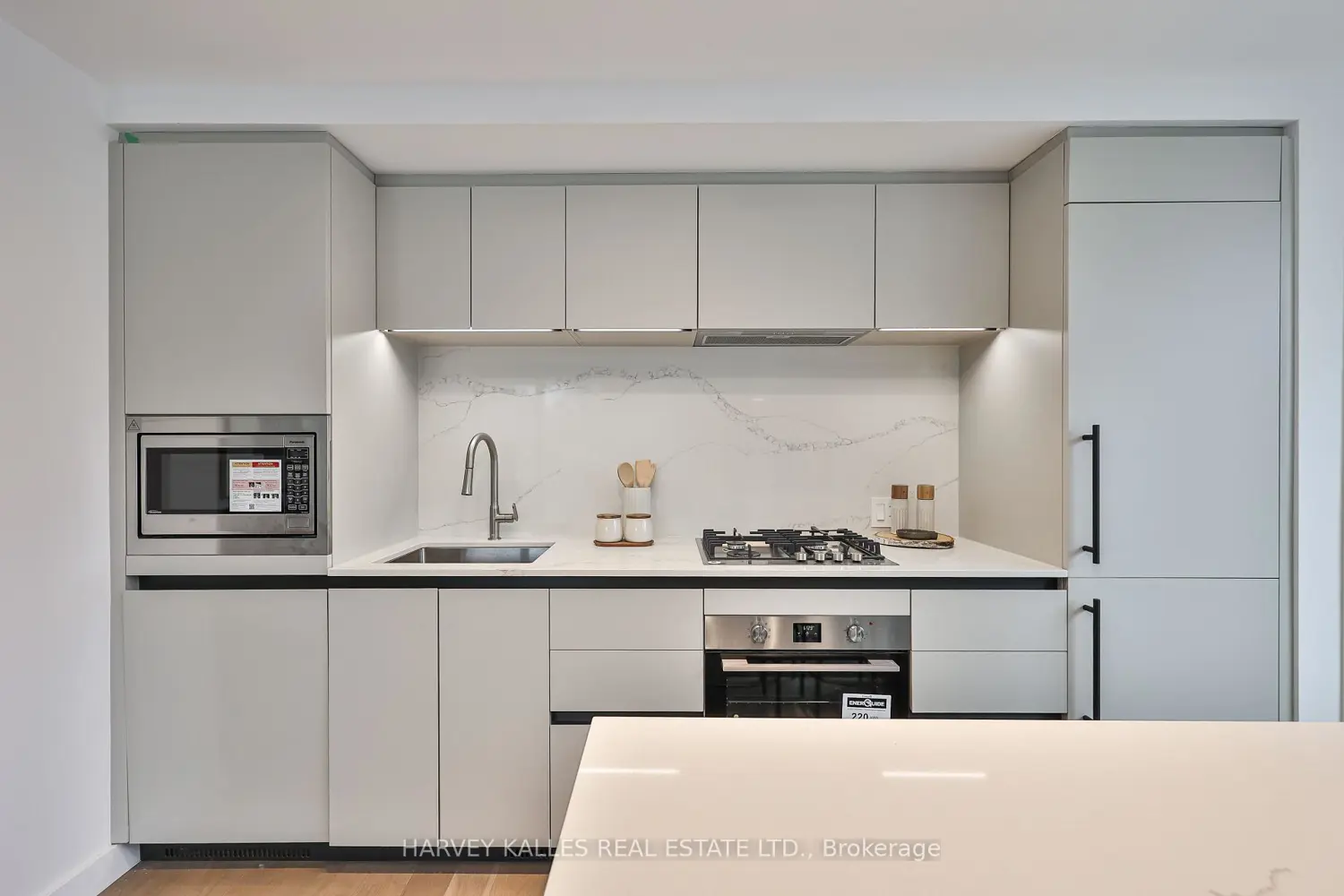 Additional image 6 of 1720 Bayview Avenue 407