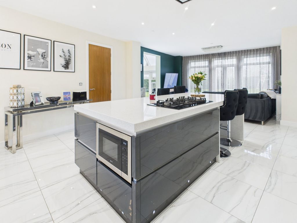 Additional image 10 of 5 bed detached house for saleFreshwater Drive, Weston, Crewe CW2