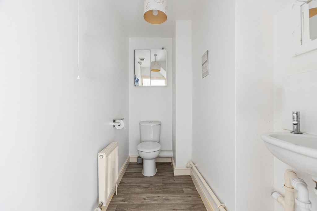 Additional image 9 of 4 bed detached house for saleThe Green, Dauntsey, Chippenham, Wiltshire SN15