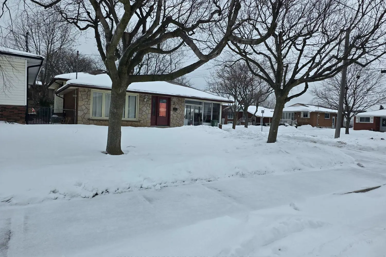 Additional image 3 of 2 Rideau Crescent