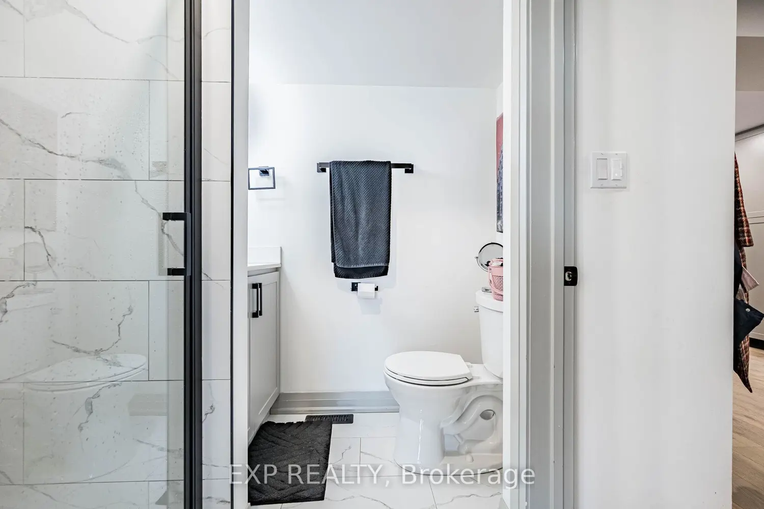 Additional image 10 of 7623 Chorozy Street