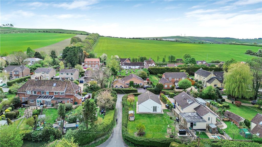 Additional image 13 of 3 bed bungalow for saleMiddle Lane, Cherhill, Calne, Wiltshire SN11