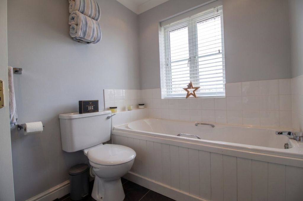 Additional image 8 of 3 bed detached house for saleJubilee Drive, Earl Shilton, Leicestershire LE9