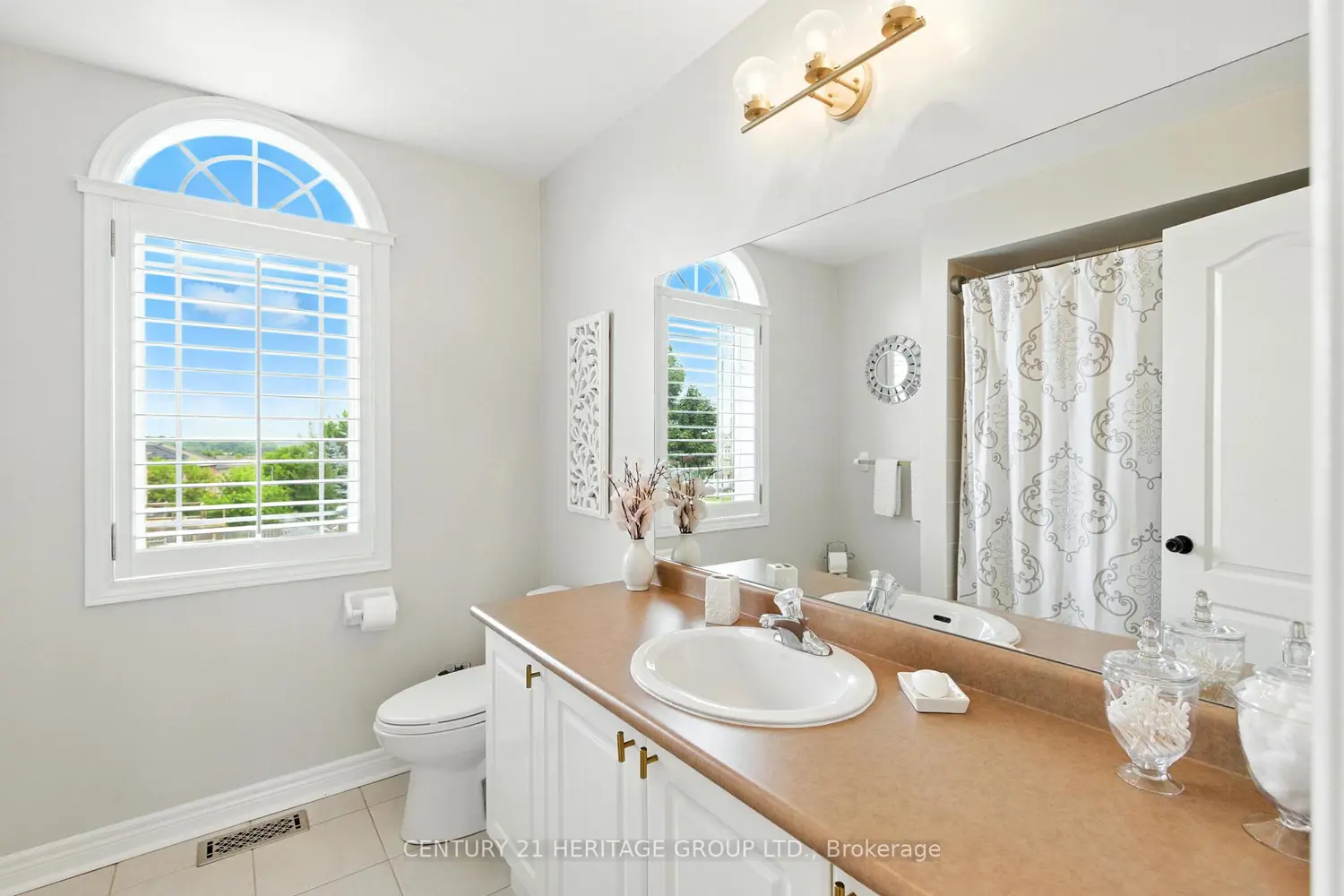 Additional image 16 of 106 Laurendale Avenue