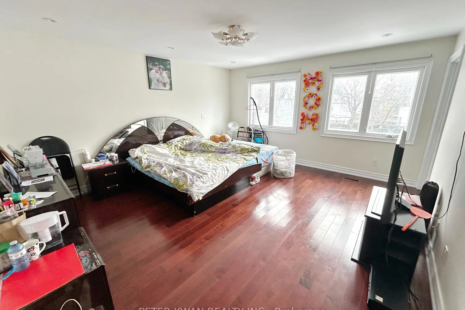 Additional image 8 of 1543 Dundas Street
