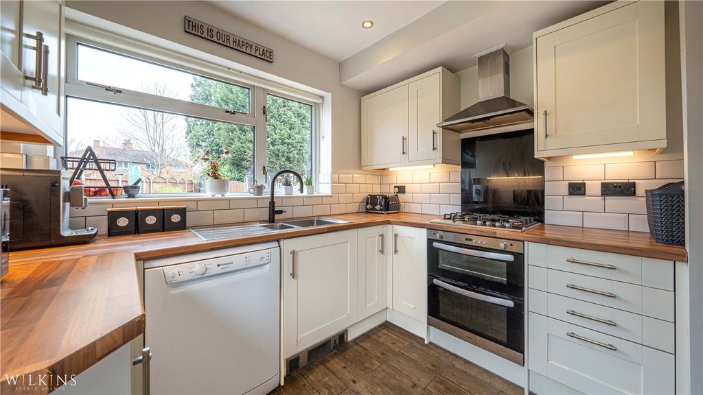 Additional image 7 of 3 bed semi-detached house for saleYenton Close, Tamworth, Staffordshire B78