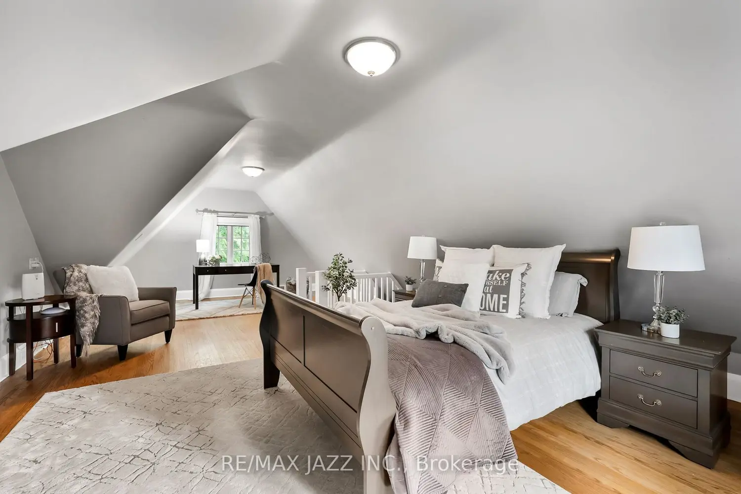 Additional image 13 of 690 Bessborough Drive