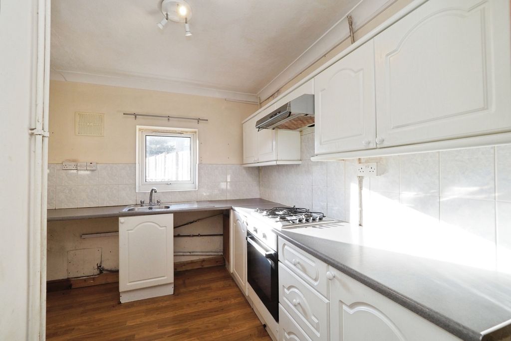 Additional image 4 of 3 bed terraced house for saleAviation Lane, Burton-On-Trent, Staffordshire DE13