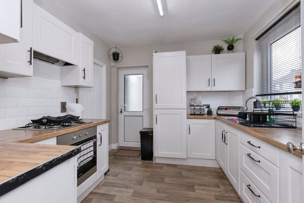 Additional image 3 of 3 bed semi-detached house for saleAylestone Drive, Leicester, Leicestershire LE2