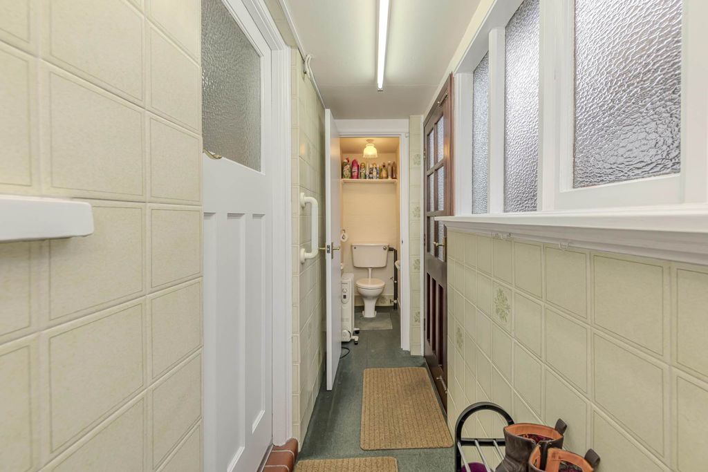 Additional image 10 of 4 bed detached house for saleChell Green Avenue, Stoke On Trent ST6