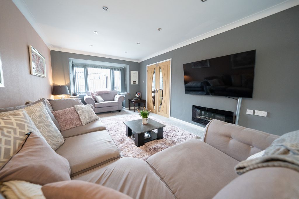 Additional image 4 of 3 bed detached house for saleThe Osiers, Braunstone, Leicester, Leicestershire LE3