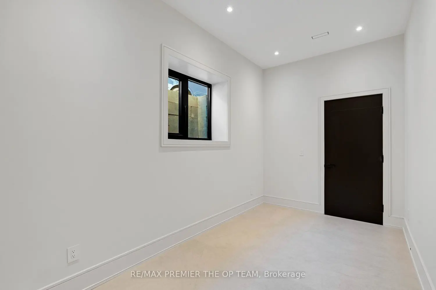 Additional image 17 of 487 Coldstream Avenue