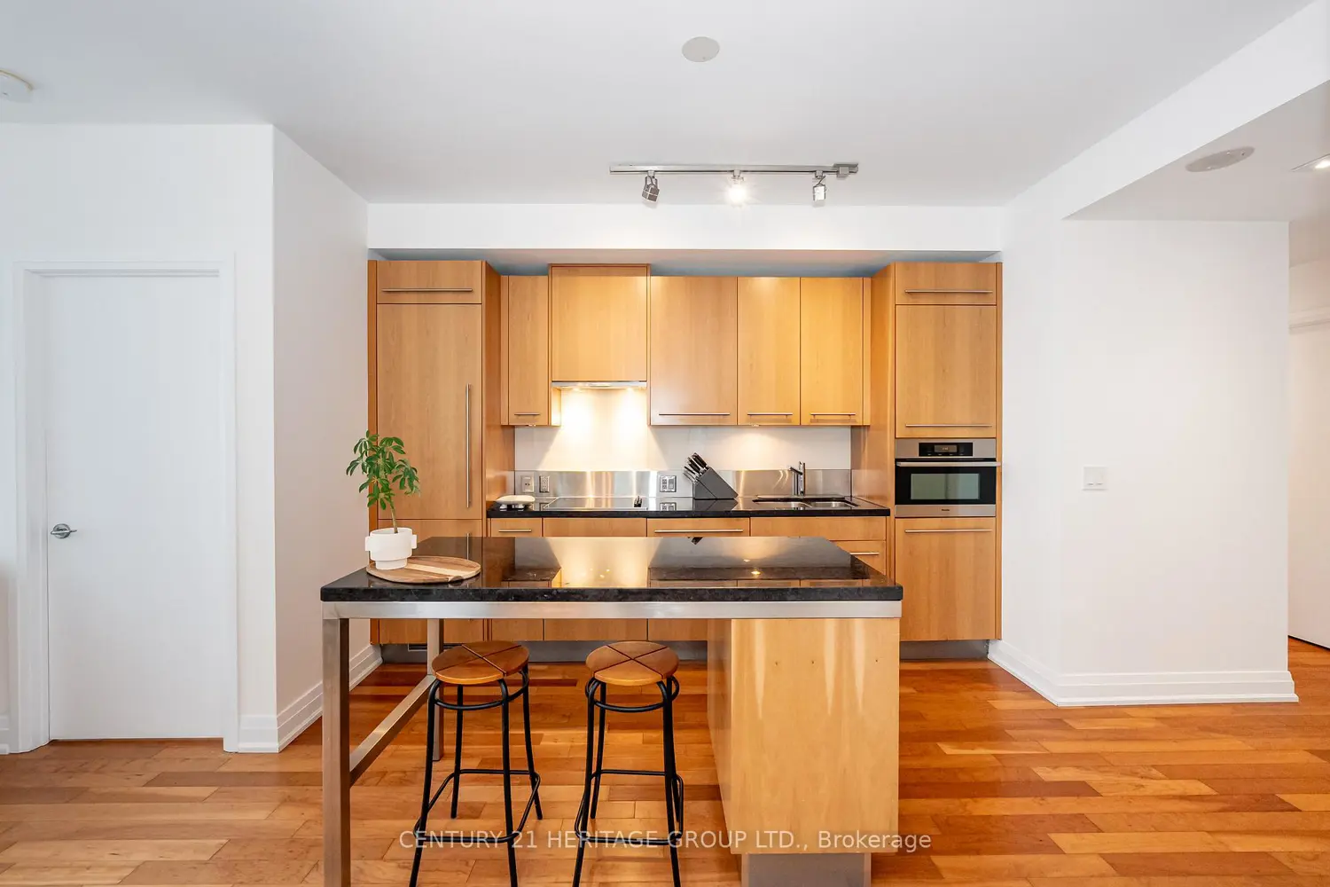 Additional image 3 of 80 John Street 2303