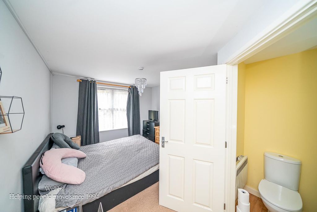 Additional image 10 of 2 bed flat for salePark Road, Bloxwich, Walsall WS3
