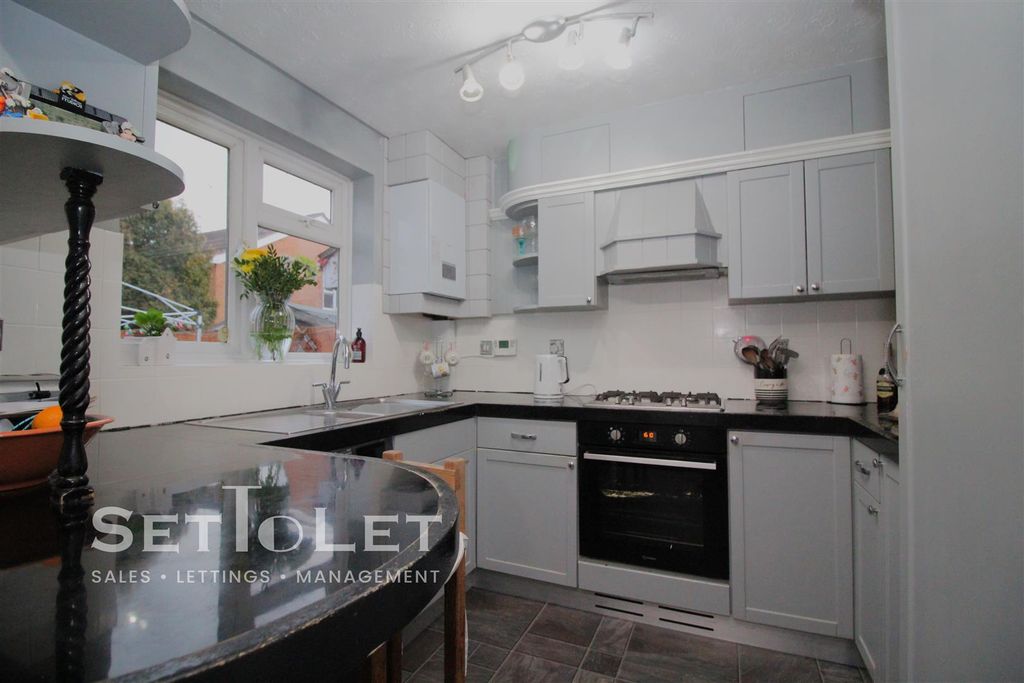 Additional image 5 of 3 bed link detached house for saleYarrow Close, Hamilton, Leicester LE5