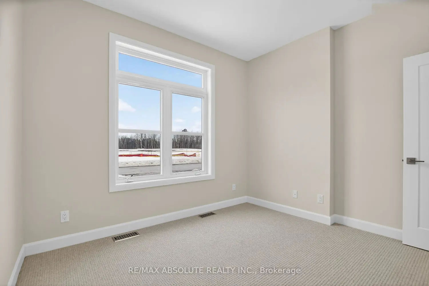 Additional image 3 of 379 Equinelle Drive