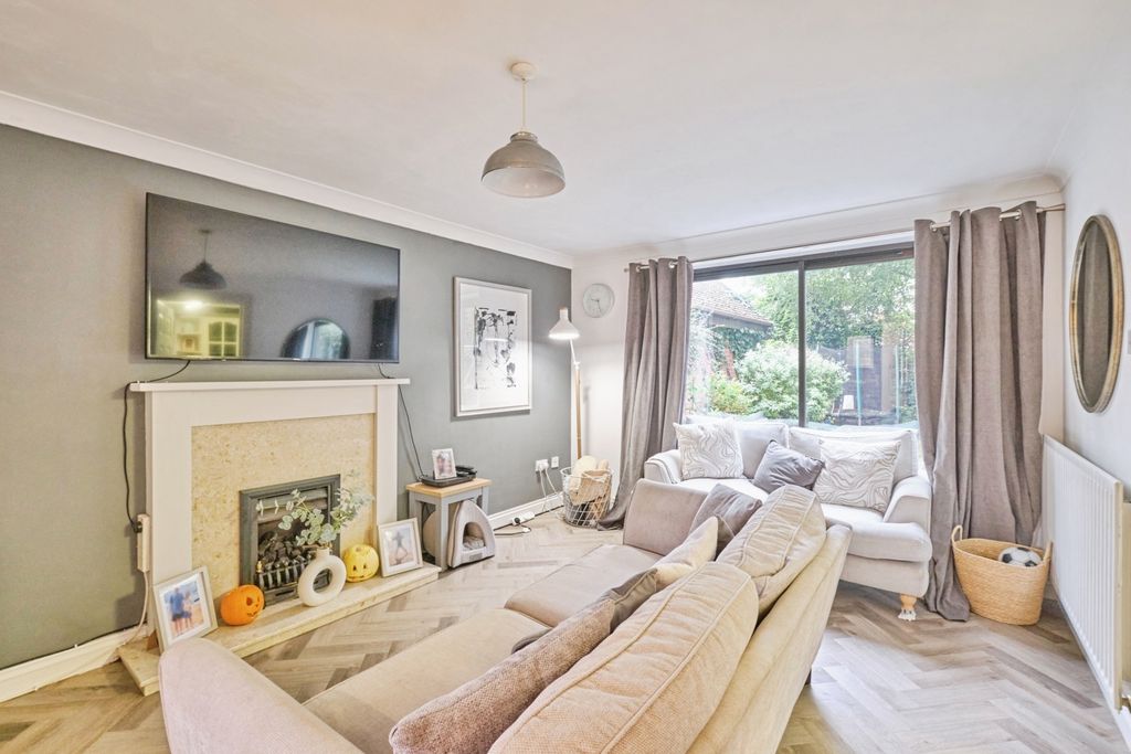 Additional image 2 of 3 bed detached house for saleBromwich Drive, Fradley, Staffordshire WS13