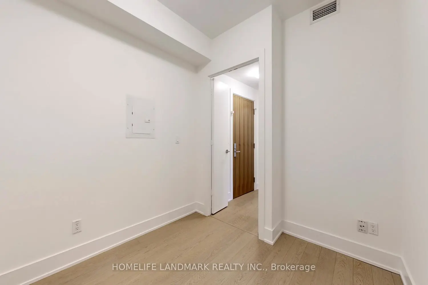 Additional image 10 of 200 Bloor Street 2305