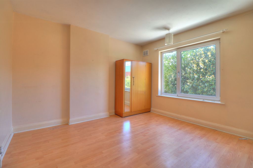 Additional image 14 of 3 bed semi-detached house for saleEileen Avenue, Leicester LE4