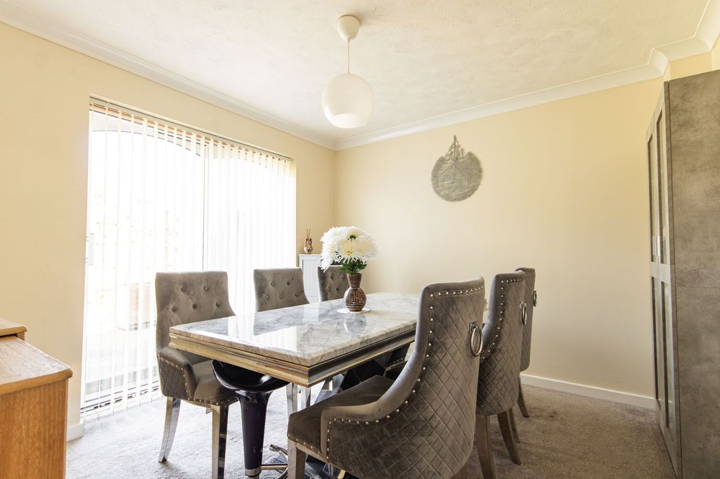 Additional image 9 of 4 bed detached house for saleWoodhead Close, Stamford PE9