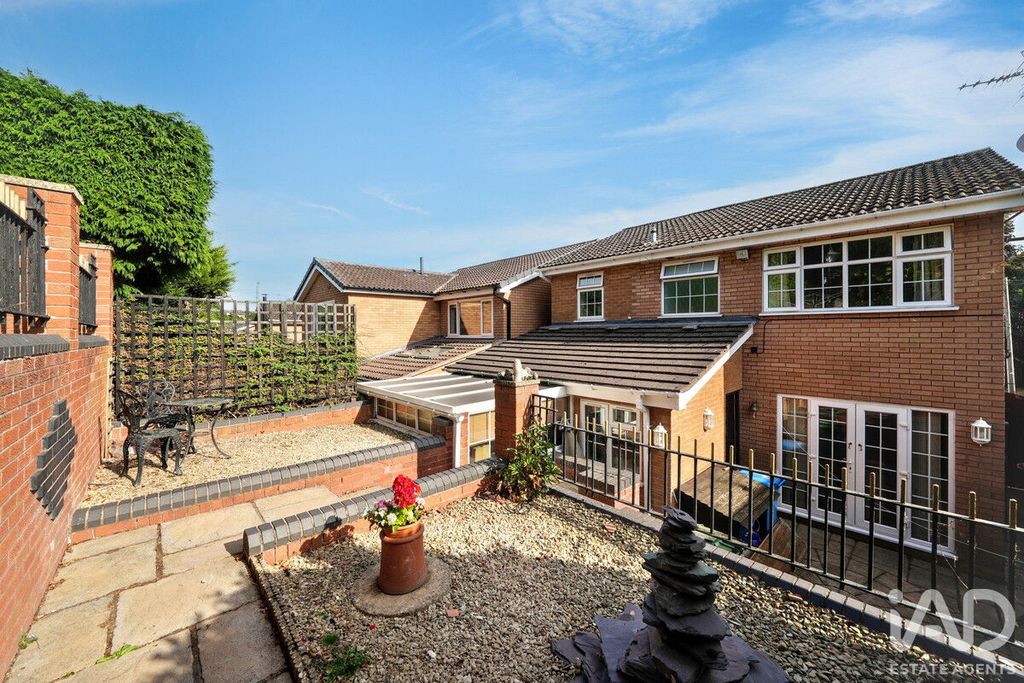 Additional image 8 of 4 bed detached house for saleThe Holloway, Dudley DY3