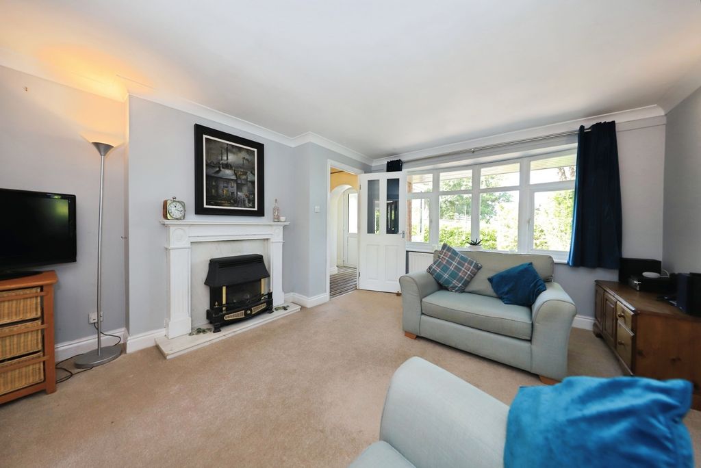 Additional image 3 of 4 bed detached house for saleStokesay Avenue, Perton Wolverhampton, Staffordshire WV6