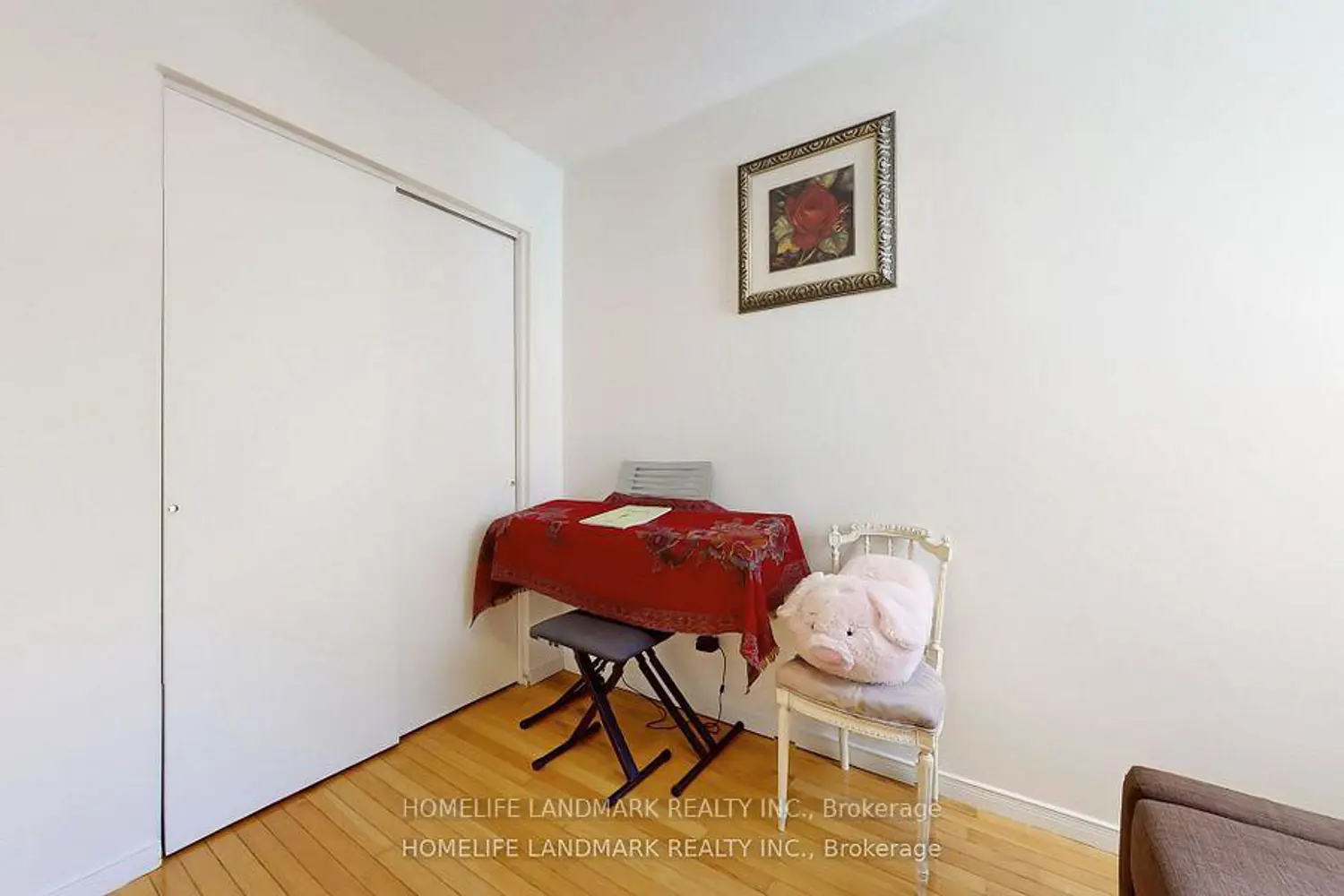Additional image 15 of 32 Coatsworth Crescent