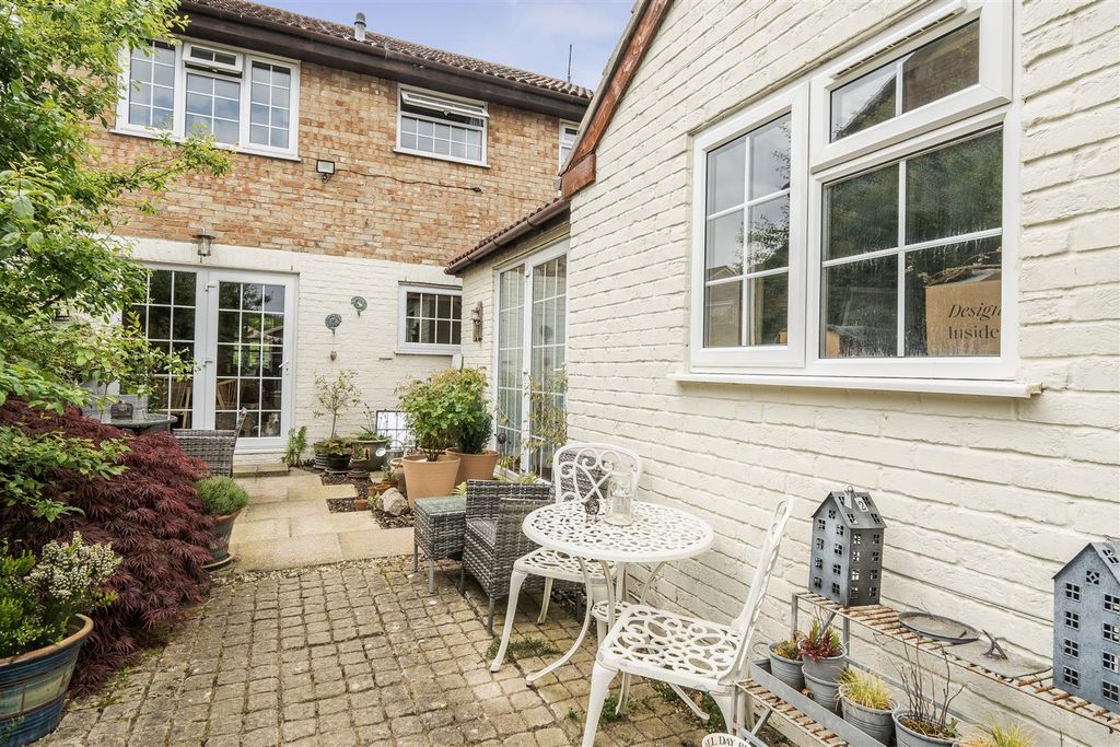 Additional image 18 of 5 bed detached house for saleBramble Drive, Chippenham SN15