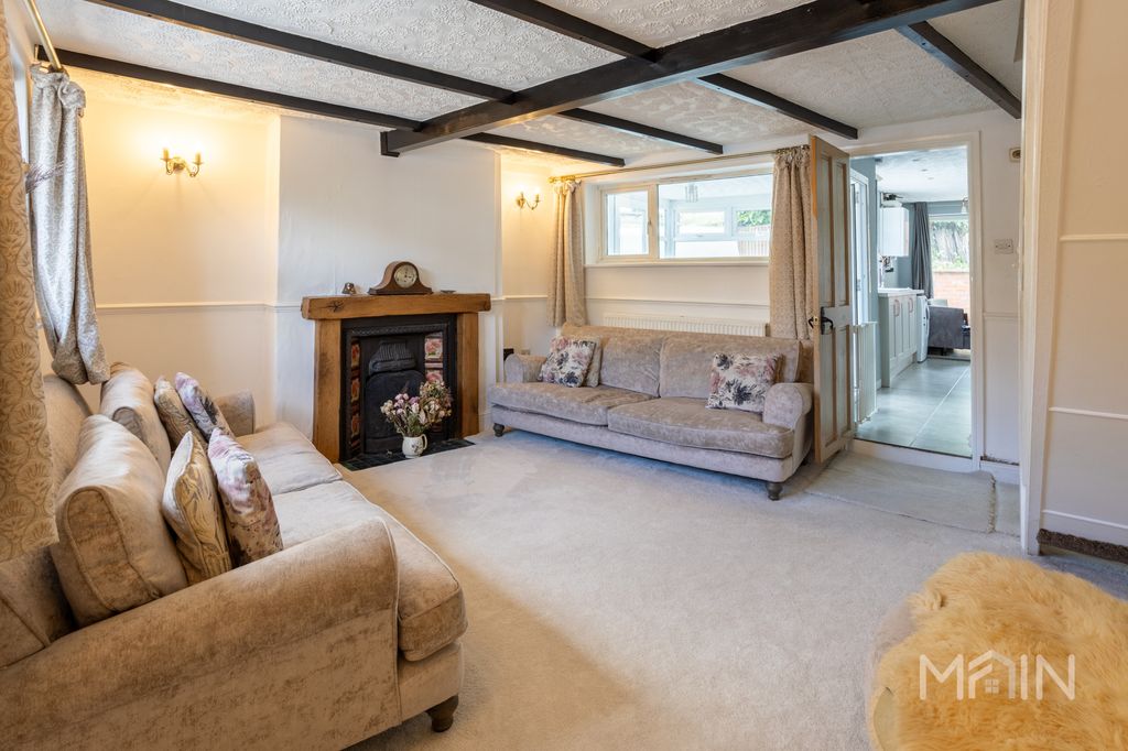 Additional image 6 of 3 bed semi-detached house for saleHumberstone Drive, Leicestershire LE5