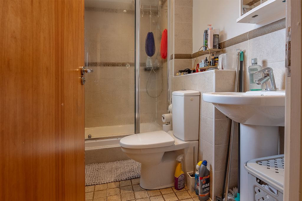 Additional image 13 of 2 bed flat for salePenn Road, Wolverhampton WV4