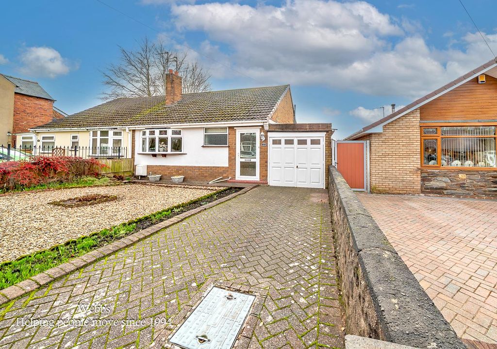2 bed semi-detached bungalow for saleJohn Street, Cannock WS11