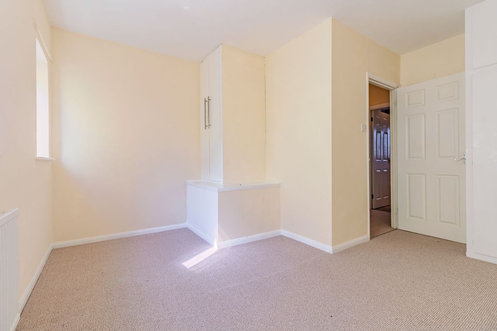 Additional image 8 of 2 bed semi-detached house for saleGlenfield Road, Leicester LE3