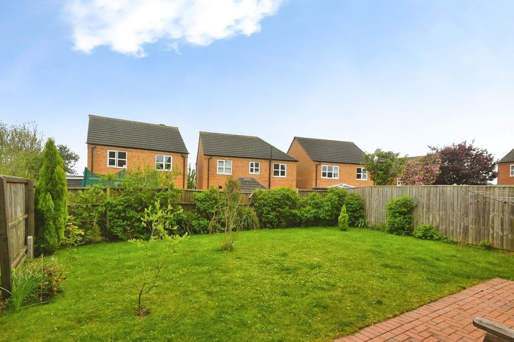 Additional image 16 of 3 bed detached house for saleCroft Close, Two Gates, Tamworth B77