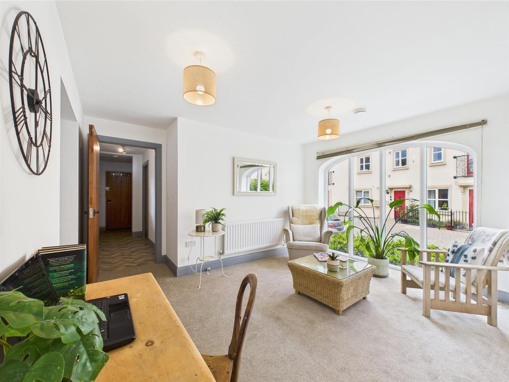 1 bed flat for saleChapel Mews, Central Chippenham SN15
