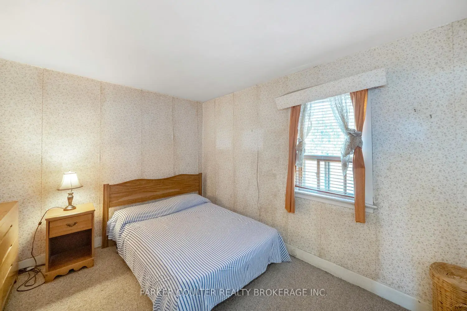 Additional image 12 of 26 Larchmount Avenue