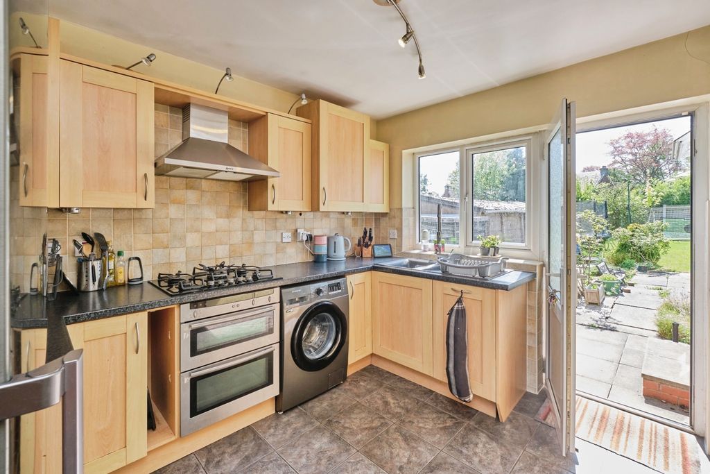 Additional image 7 of 3 bed semi-detached house for saleDimbles Hill, Lichfield, Staffordshire WS13