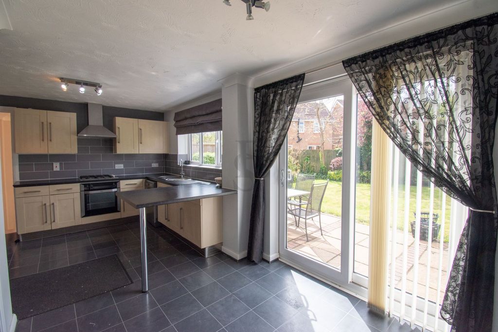 Additional image 6 of 4 bed detached house for saleHollowtree Road, Hamilton LE5