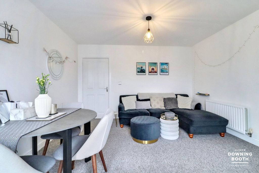 Additional image 6 of 2 bed flat for salePear Tree Close, Lichfield WS14
