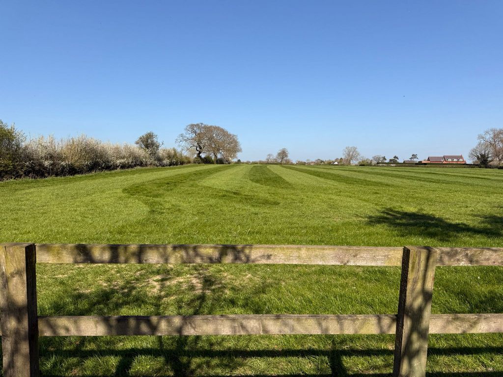 Additional image 48 of 4 bed detached house for saleChapel Lane, Hanbury, Staffordshire DE13